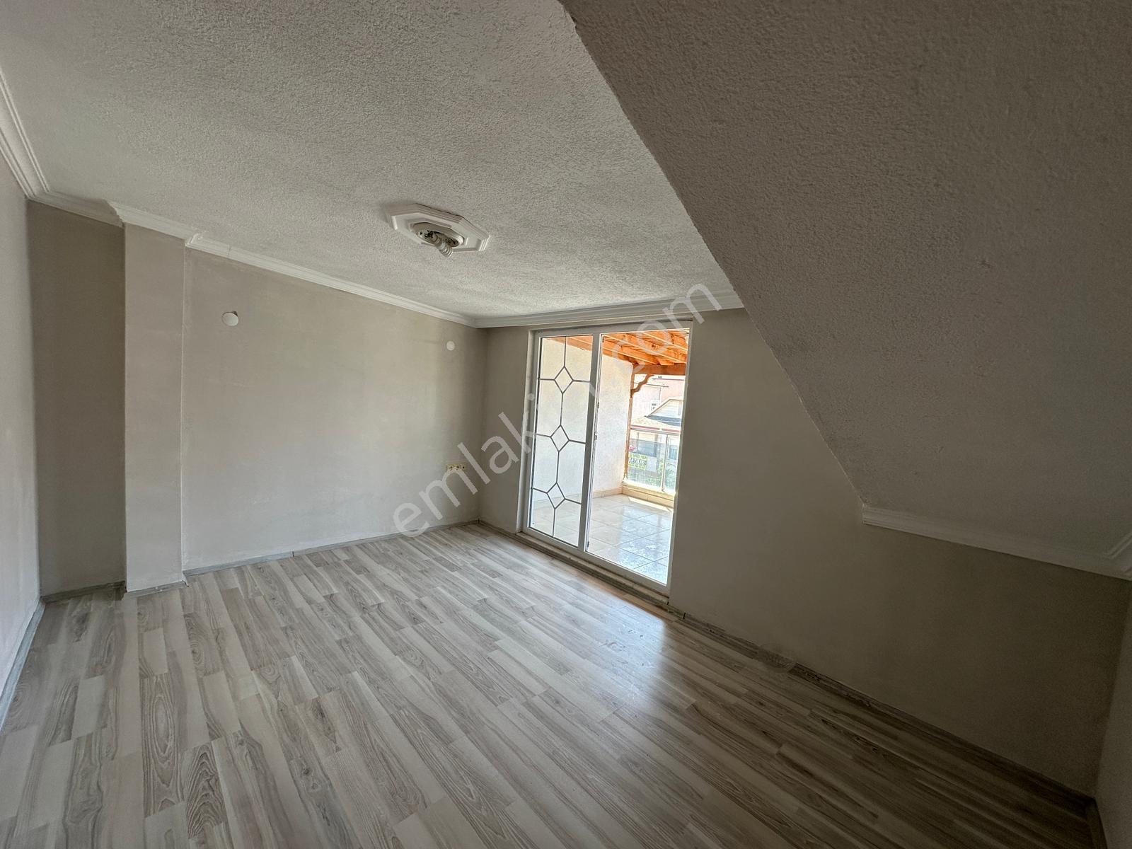 Kocaali Yalı Mahallesinde Kiralık Tribleks Villa - Görsel 10