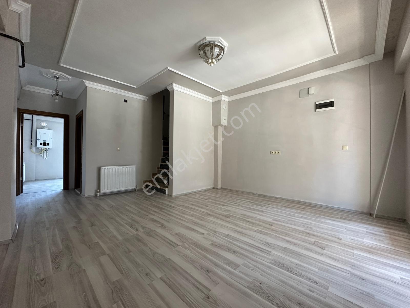 Kocaali Yalı Mahallesinde Kiralık Tribleks Villa - Görsel 12