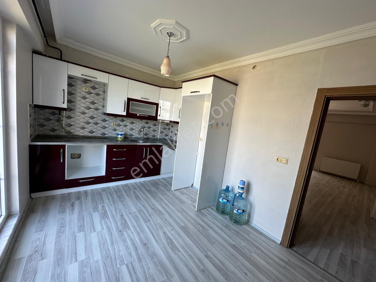 Kocaali Yalı Mahallesinde Kiralık Tribleks Villa - Görsel 31