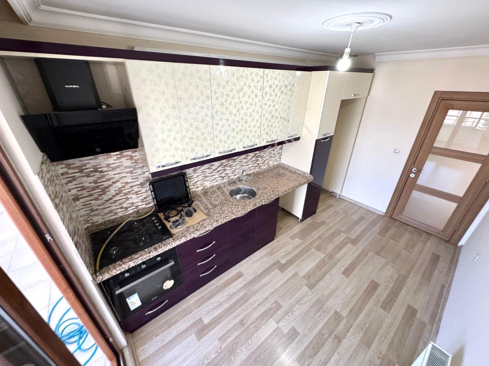 🏡 Referans'tan Edremit'te Ebeveyn Banyolu Ayrı Mutfak Asansörlü 3+1 Daire - Görsel 10