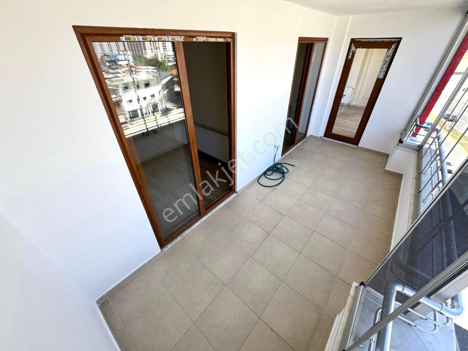 🏡 Referans'tan Edremit'te Ebeveyn Banyolu Ayrı Mutfak Asansörlü 3+1 Daire - Görsel 11