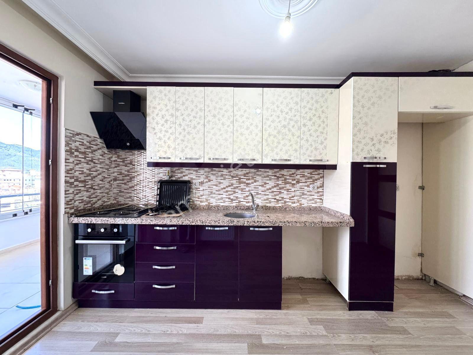 🏡 Referans'tan Edremit'te Ebeveyn Banyolu Ayrı Mutfak Asansörlü 3+1 Daire - Görsel 27