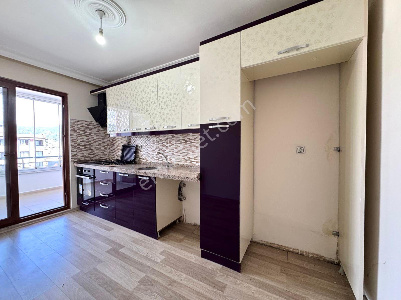 🏡 Referans'tan Edremit'te Ebeveyn Banyolu Ayrı Mutfak Asansörlü 3+1 Daire - Görsel 30