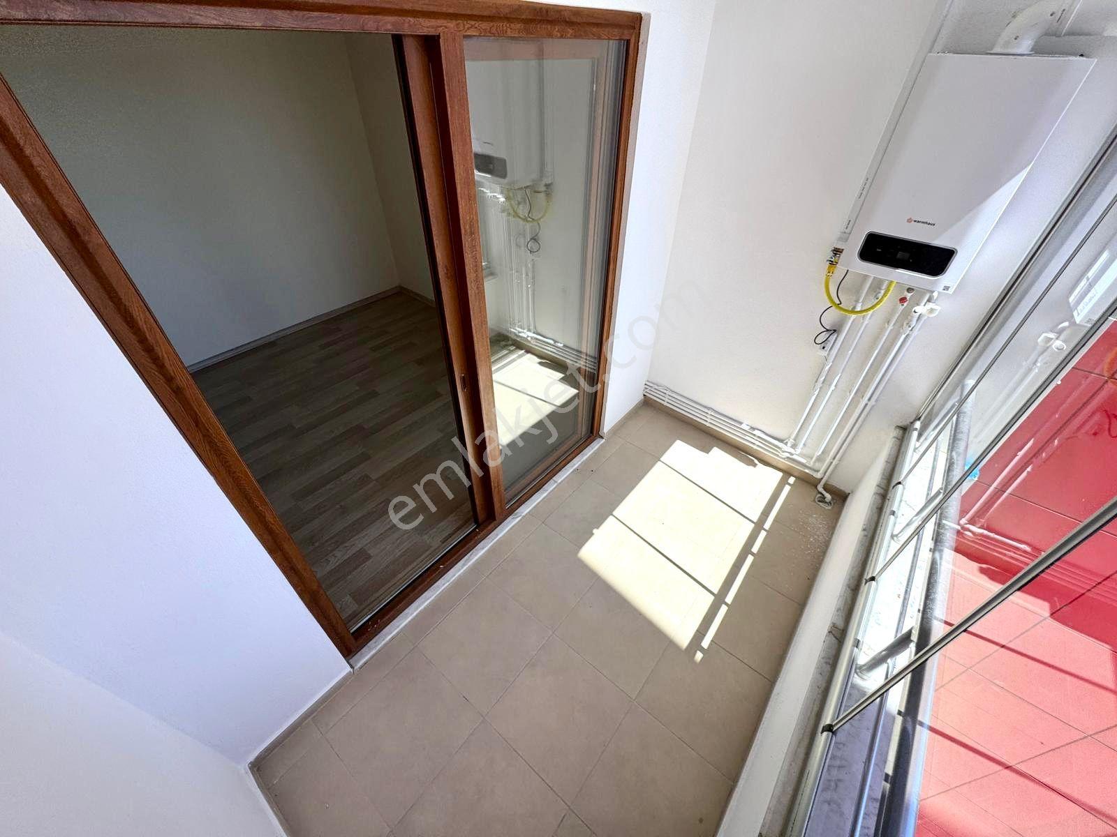 🏡 Referans'tan Edremit'te Ebeveyn Banyolu Ayrı Mutfak Asansörlü 3+1 Daire - Görsel 26