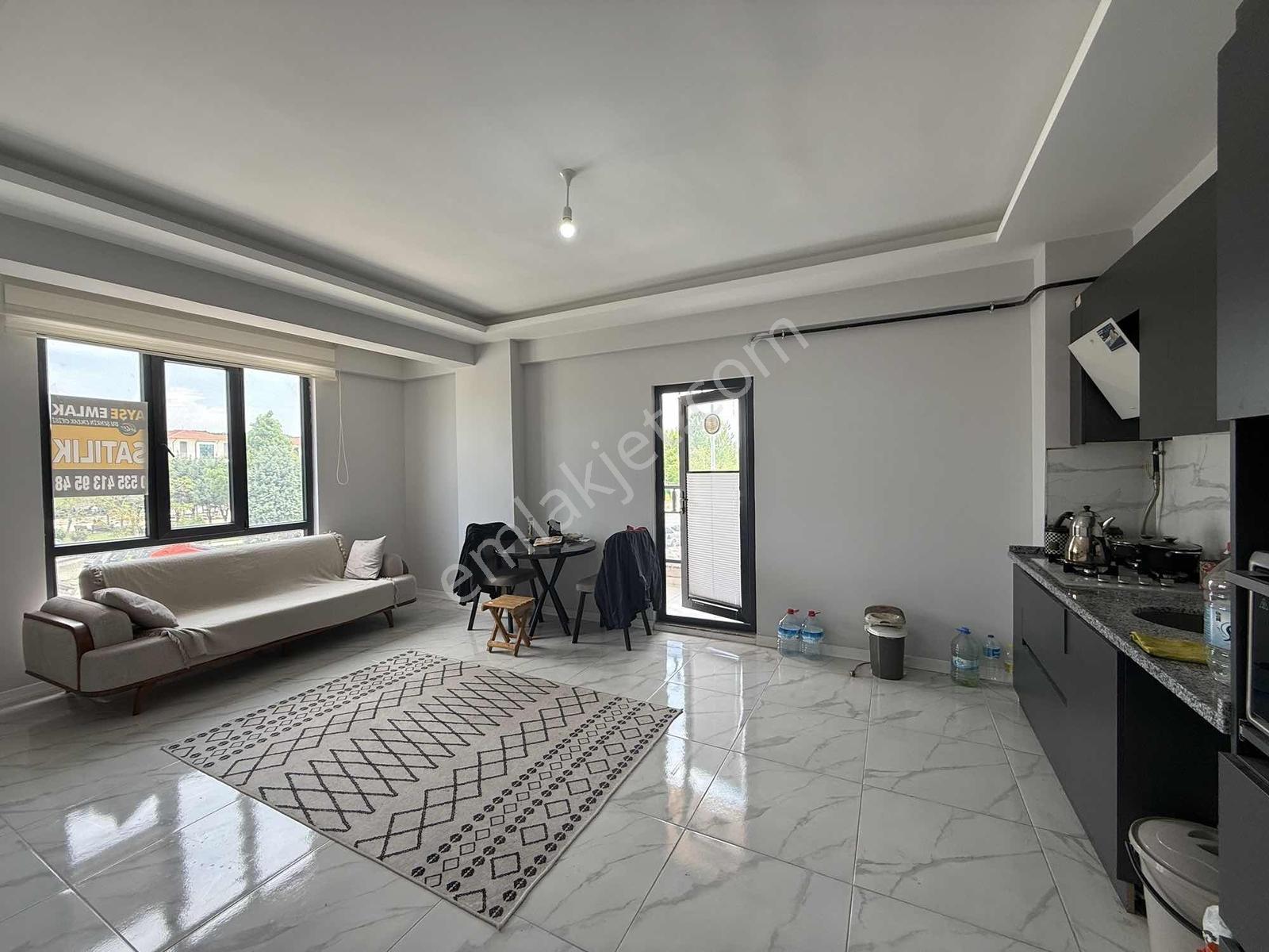 Ayşe Emlaktan Satılık 1+1 Daıre - Görsel 8