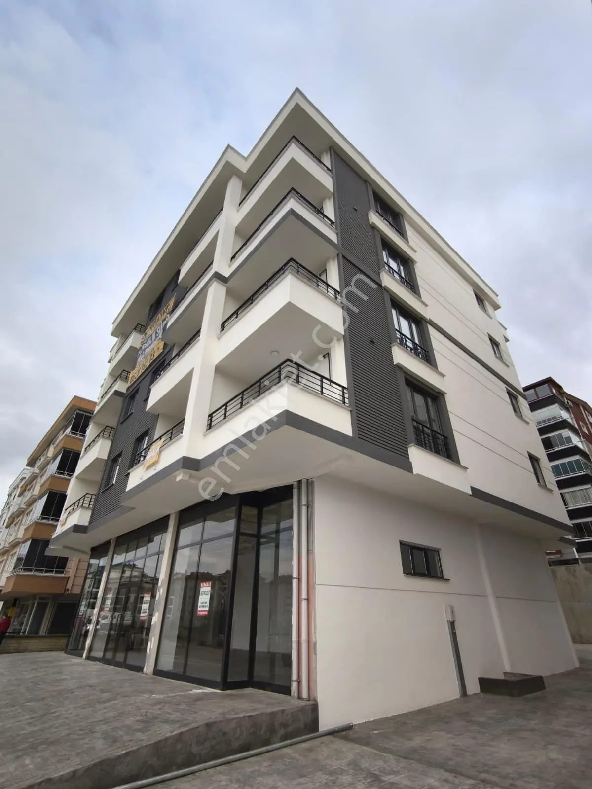 Truva/nazım Demirci Atakum İstiklal Mah. Kiralık 1+1 Sıfır Daire - Görsel 3