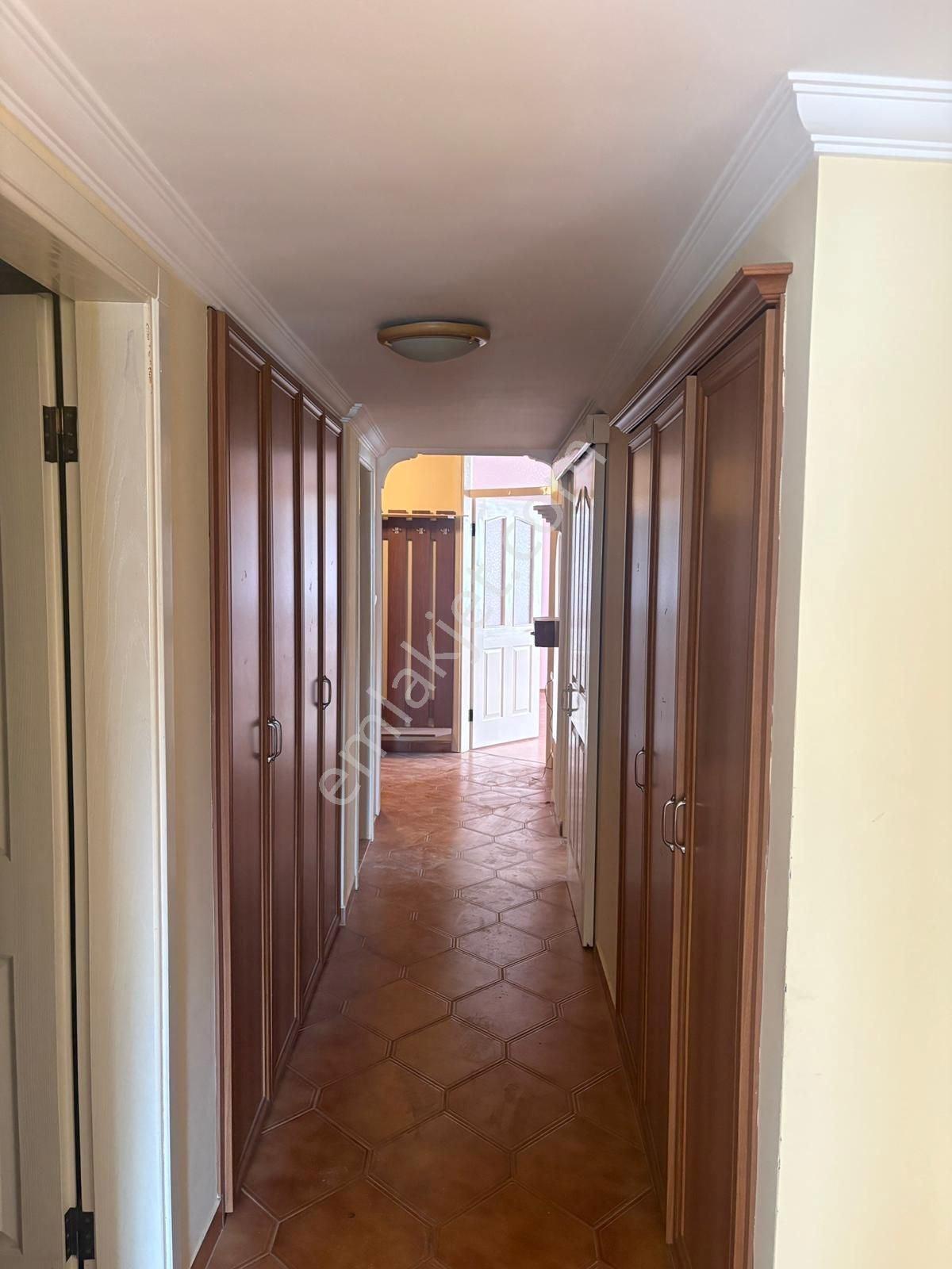 Milas Hayıtlı Mahallesinde 3+1 Doğalgazlı Ara Kat Kiralık Daire - Görsel 9