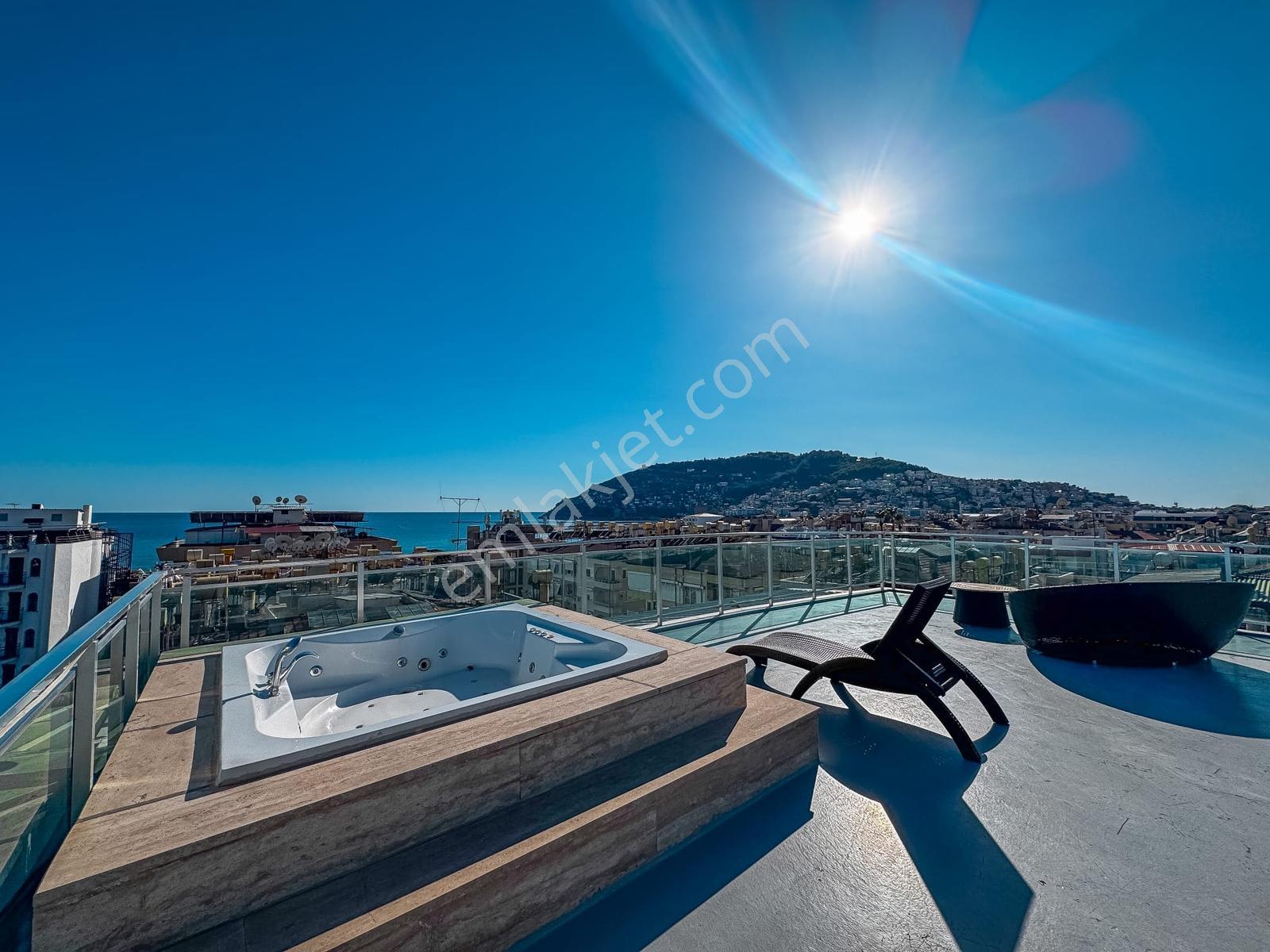 Güllerpınarında Denize 100 Metre Full Eşyalı Modern 2+1