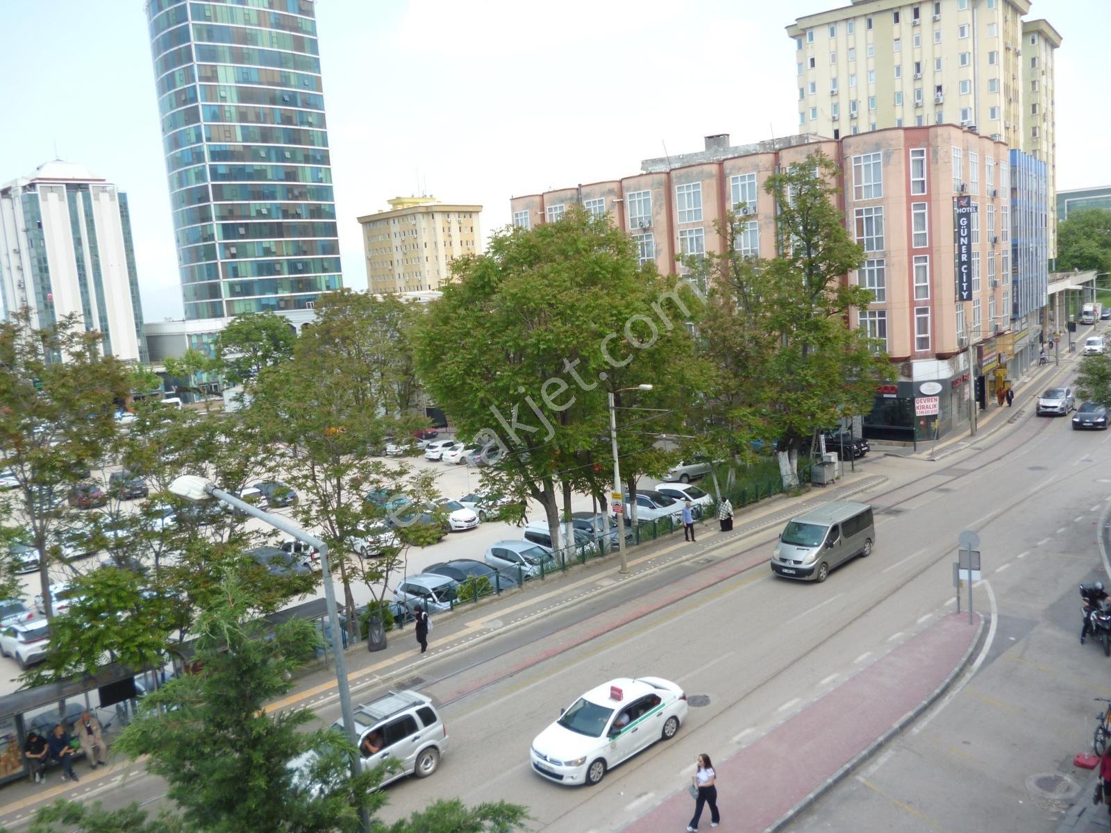 Bursa,h.ilyas Mh.uluyol Adliye Binası Karşısında Satılık Ofis.