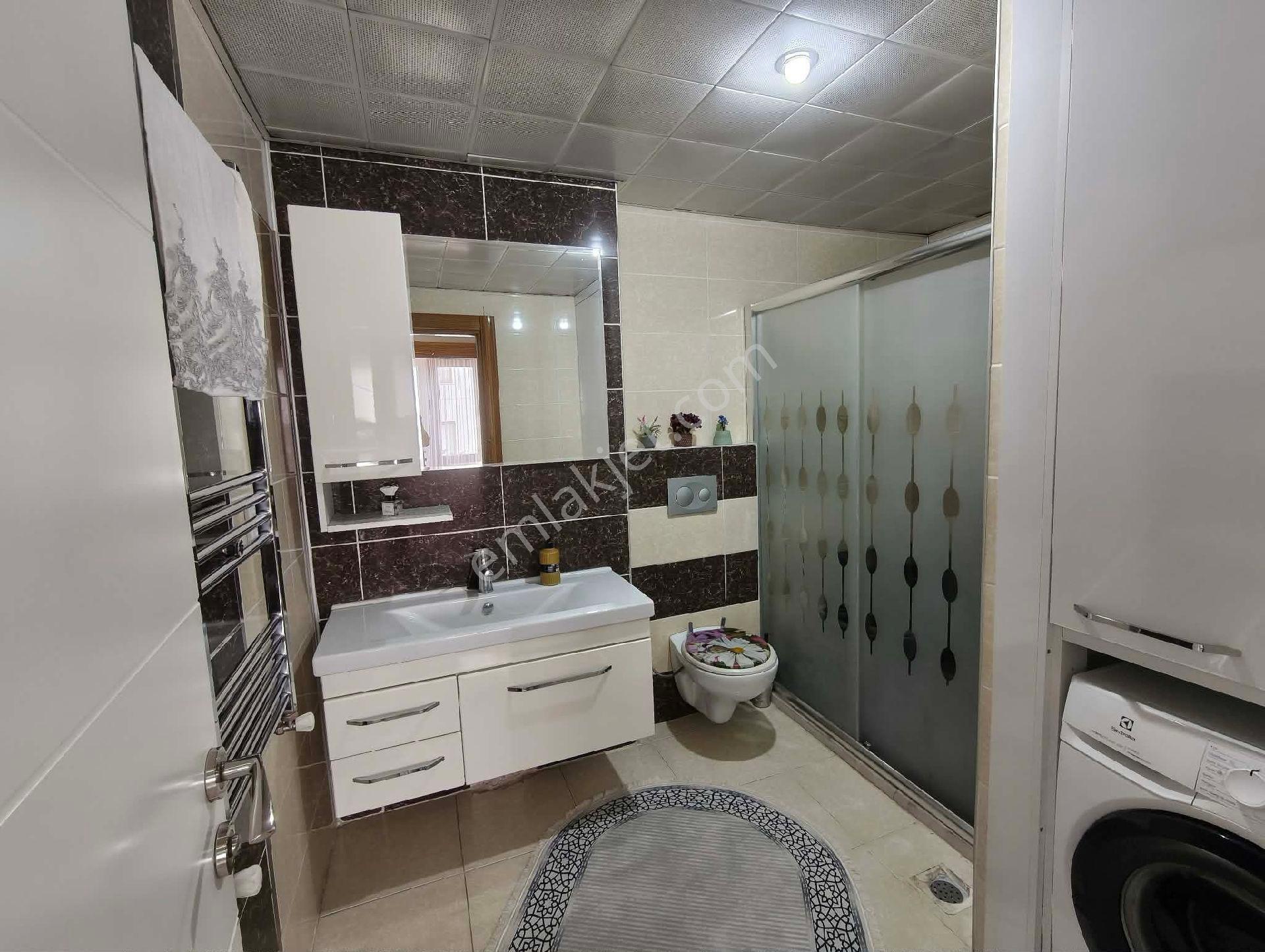 4+1 Satılık Lüks Daire Bağcılar Şatopark Ve Yenihal Civarı - Görsel 13