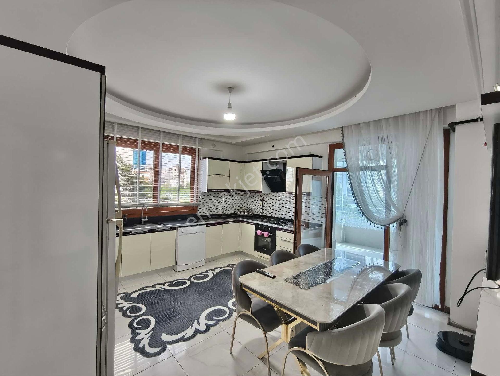 4+1 Satılık Lüks Daire Bağcılar Şatopark Ve Yenihal Civarı - Görsel 6