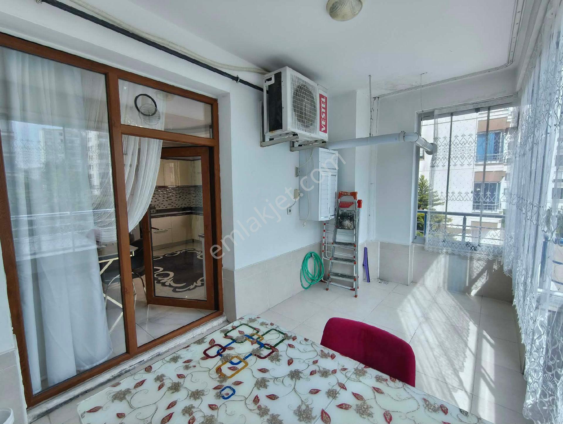 4+1 Satılık Lüks Daire Bağcılar Şatopark Ve Yenihal Civarı - Görsel 7