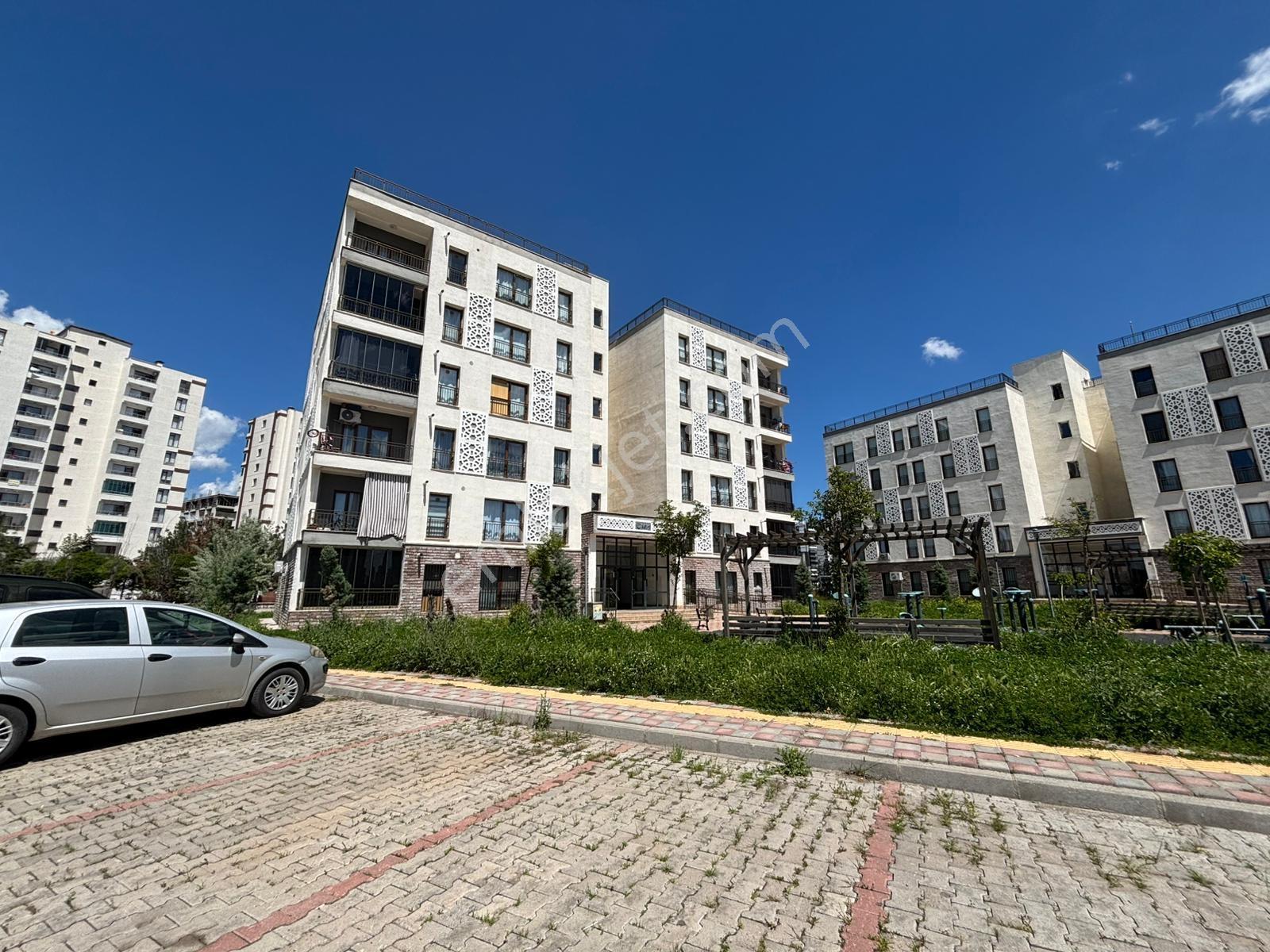 Araştırma Civarı 2+1 75 M2 Net Satılık Toki Dairesi