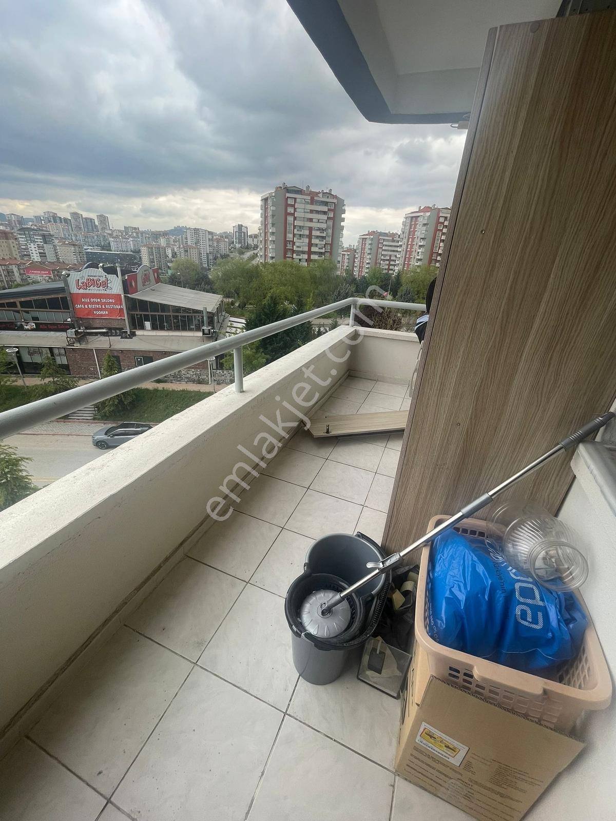 Polat Live'dan Botanik Metroya 700m Uzaklıkta 3+1 - Görsel 19