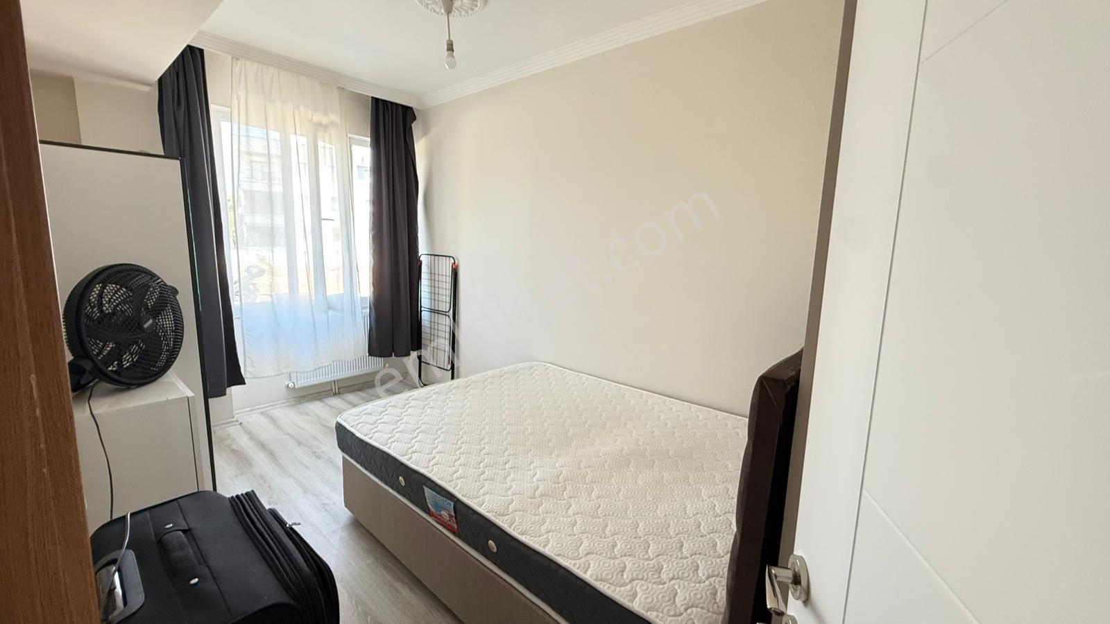 Zeki Emlak'tan Manisa Muradiye Mahallesinde Cadde Üstü 1+1 Eşyalı Kiralık Daire - Görsel 8