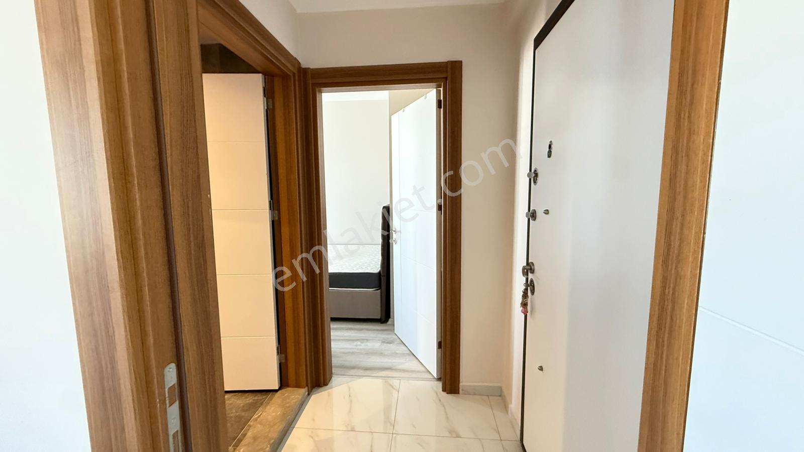 Zeki Emlak'tan Manisa Muradiye Mahallesinde Cadde Üstü 1+1 Eşyalı Kiralık Daire - Görsel 7