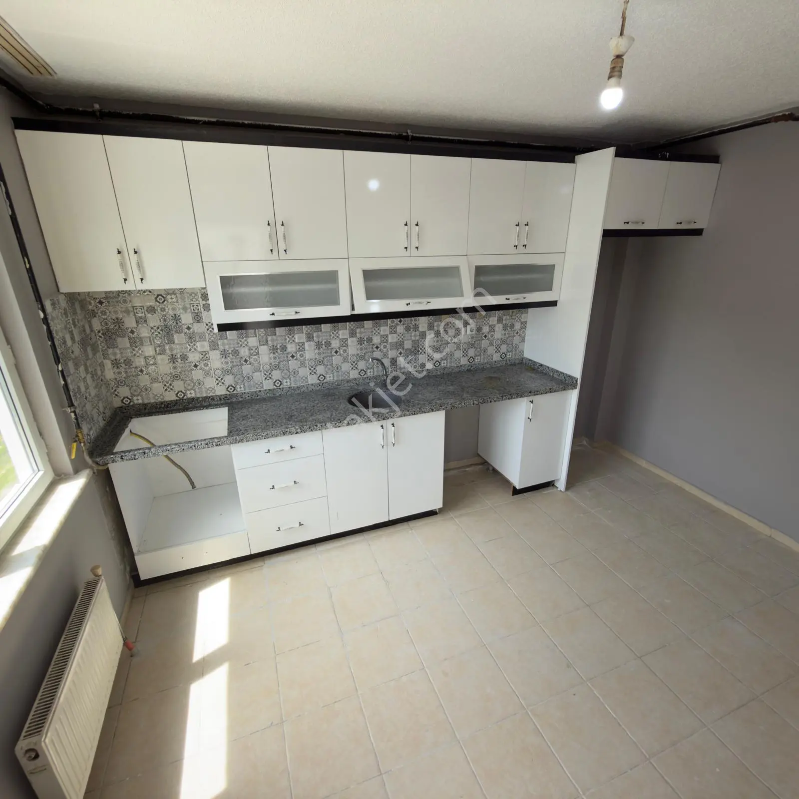 Çukurova Şambayadı Mah. Tokilerde 3+1 Kiralık Daire Kombili - Görsel 3