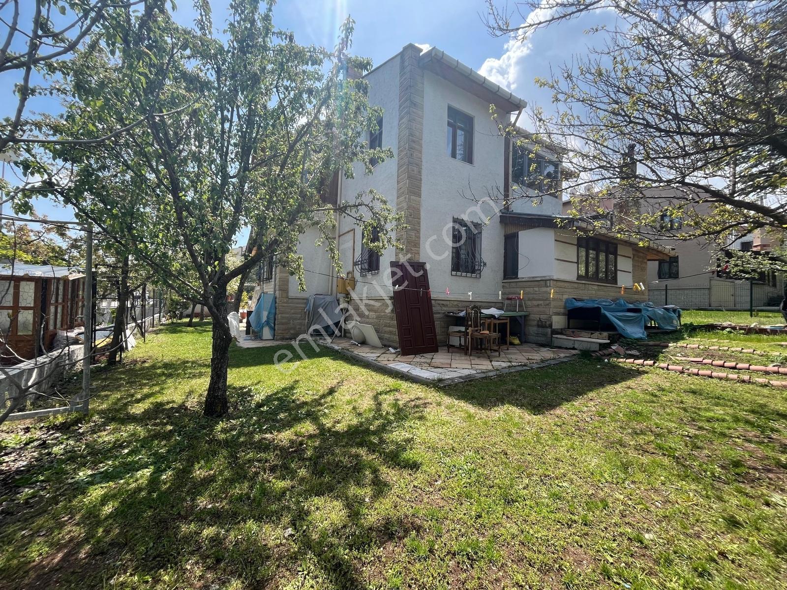Bess'den 75.yıl (sultandere) Mah.satılık 4+1 Tripleks Villa