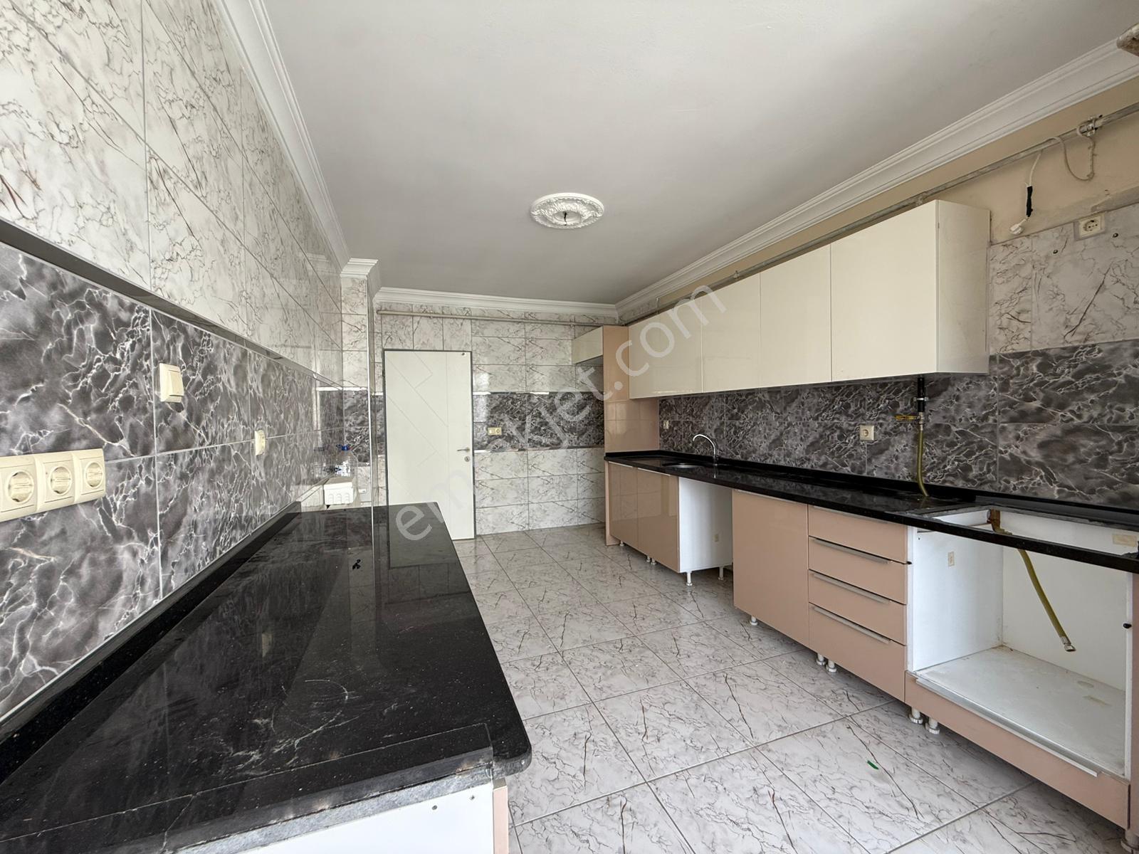 Öğretmenler Blv Üzeri/site/3+1/k.mutfak/full Extralı/full Cephe - Görsel 5
