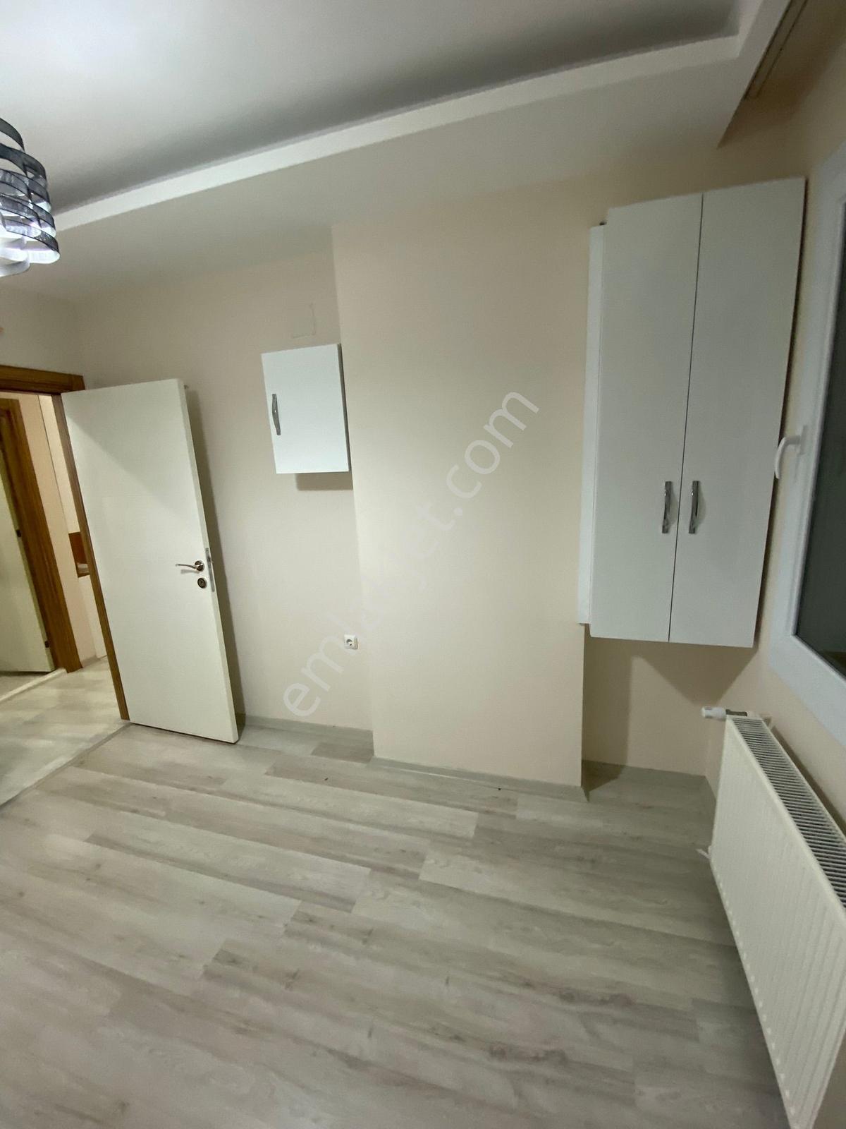 100.yılda,kriminal Civ.5.kat,2+1,açık Mut.kiracılı Satılık Daire - Görsel 4