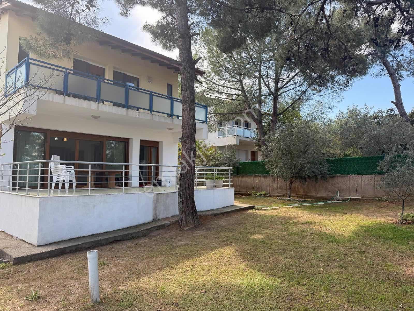 Ayvalık Şeytan Sofrası Mevkiinde 3+1 Kiralık Müstakil Villa - Görsel 34