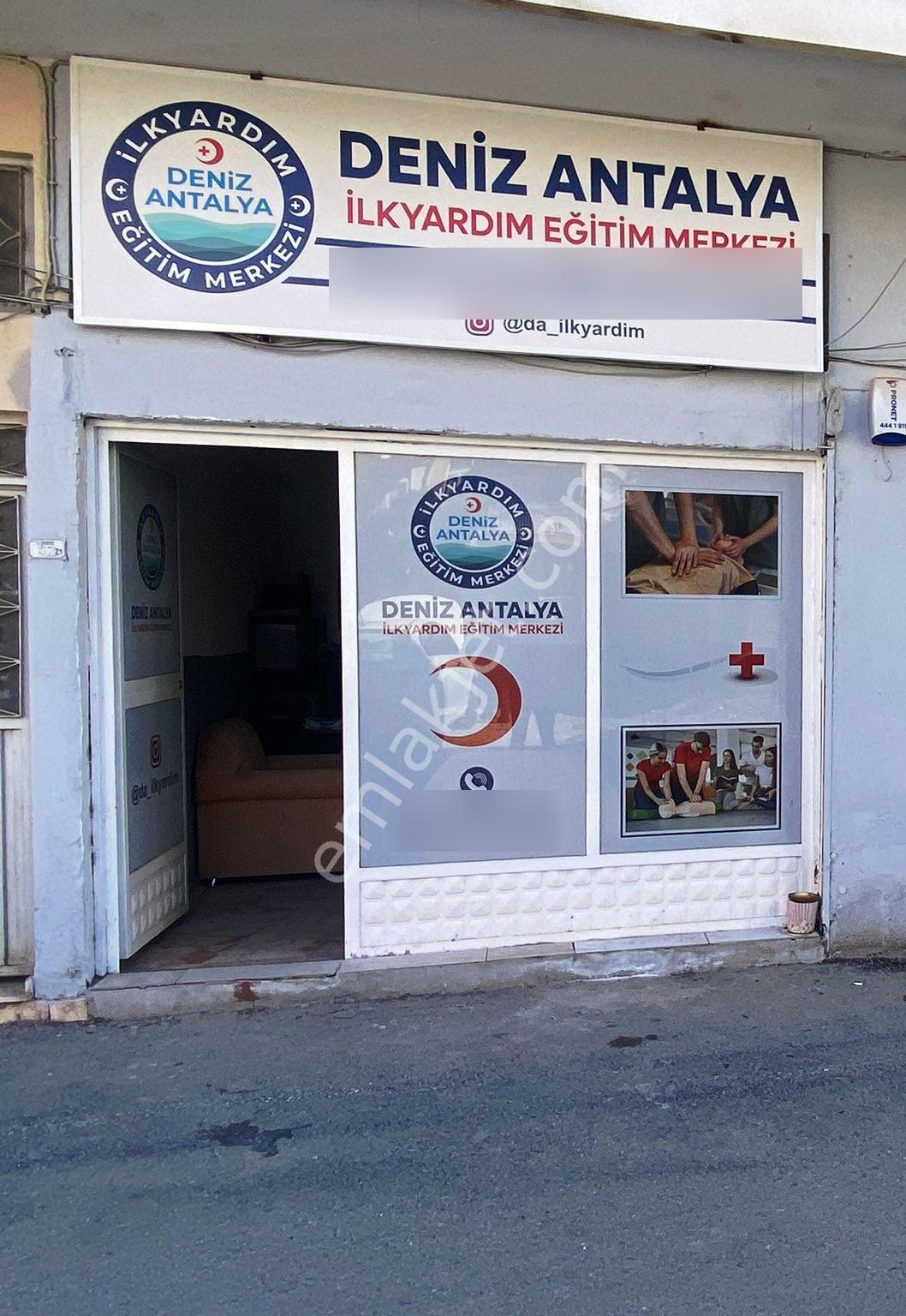 İnfo Bahçelievler'de Satılık Dükkan (45m²) - Yatırımlık Fırsat!!