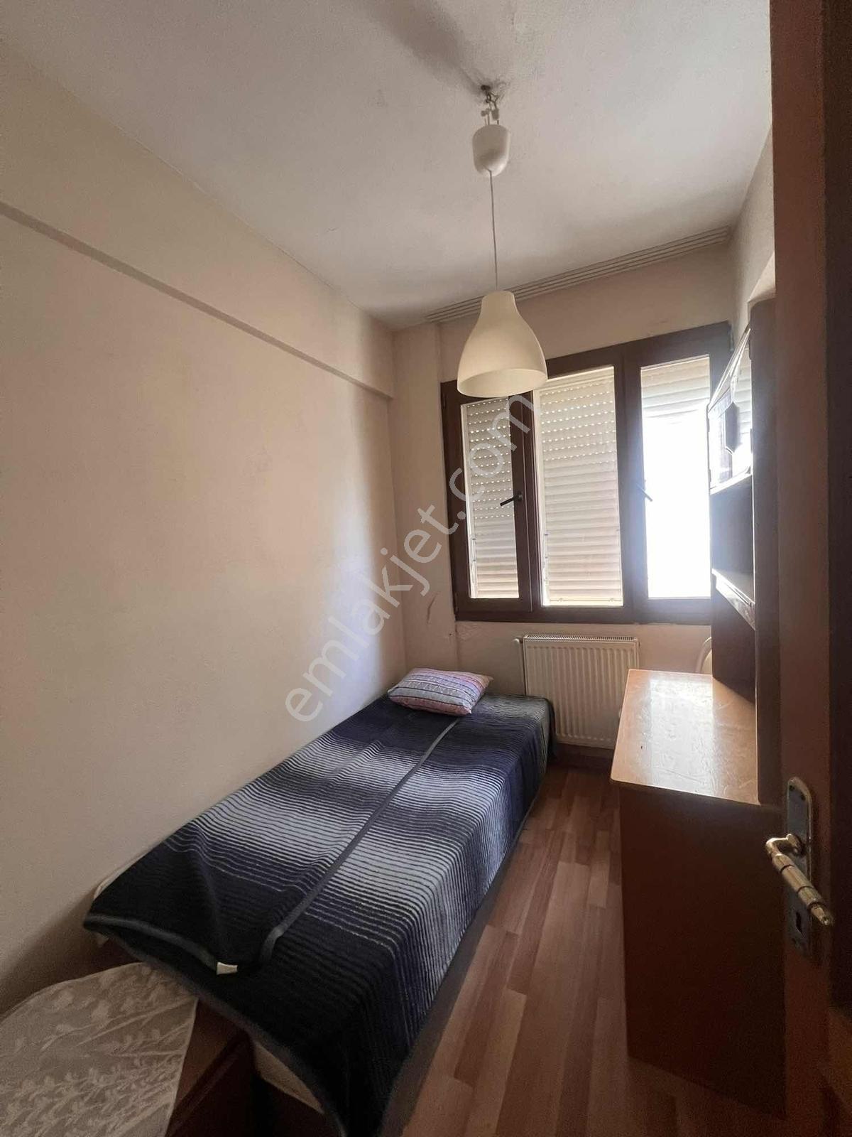 Buca Belediyesi Civarı 3+1 Mobilyalı Daire - Görsel 10