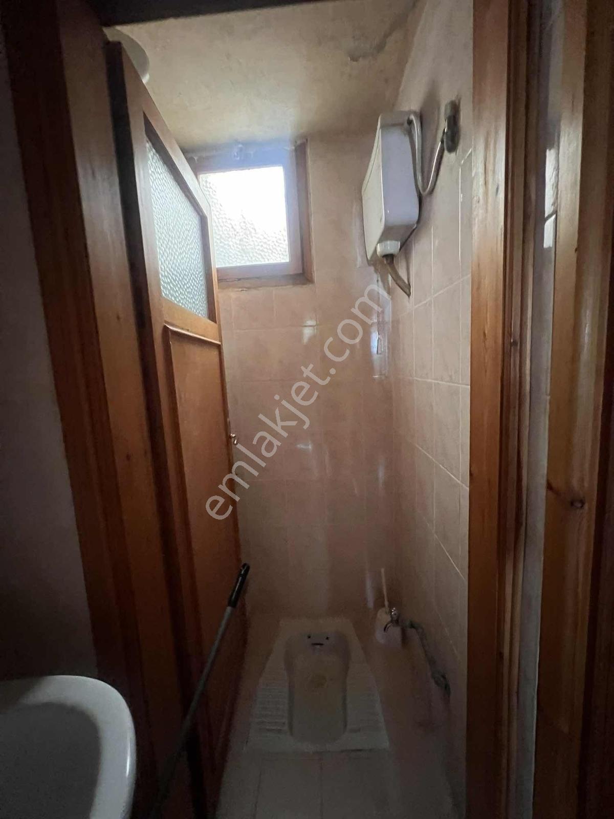 Buca Belediyesi Civarı 3+1 Mobilyalı Daire - Görsel 15