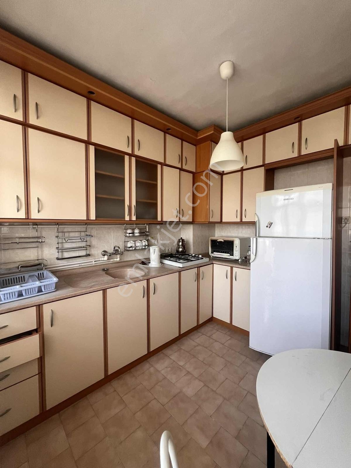 Buca Belediyesi Civarı 3+1 Mobilyalı Daire - Görsel 22