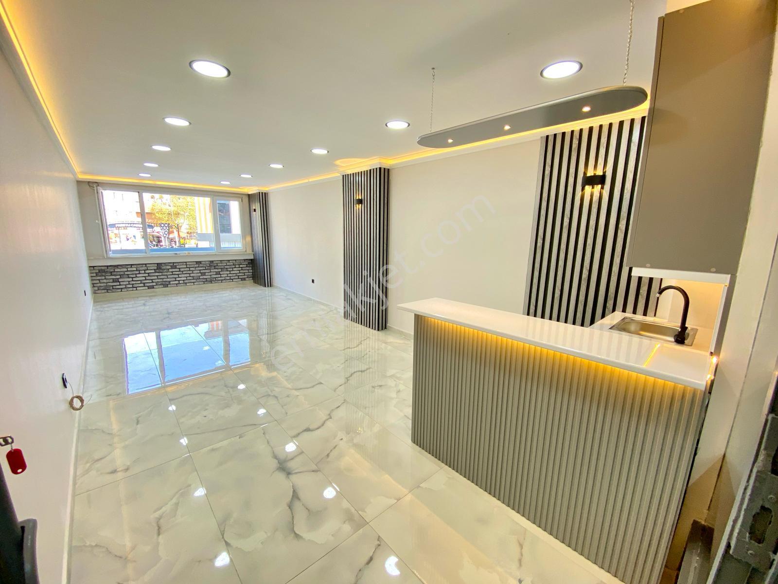 Ataşehir K.bakkalköy Merkezde Kiralık 40m2 Dükkan