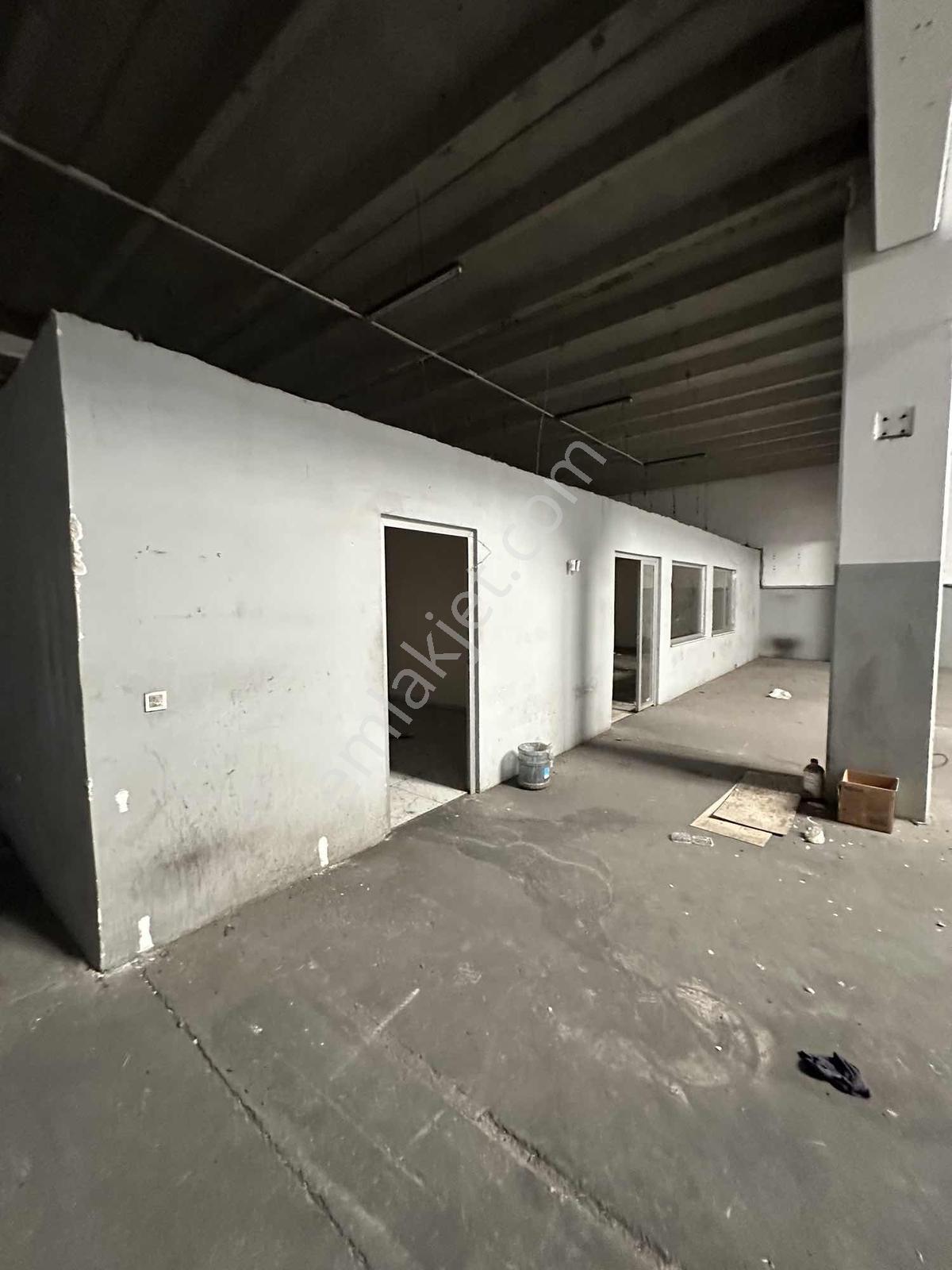Zorlu'dan Otogar Civarı Bulvar Üzeri Kiralık Depo! - Görsel 4