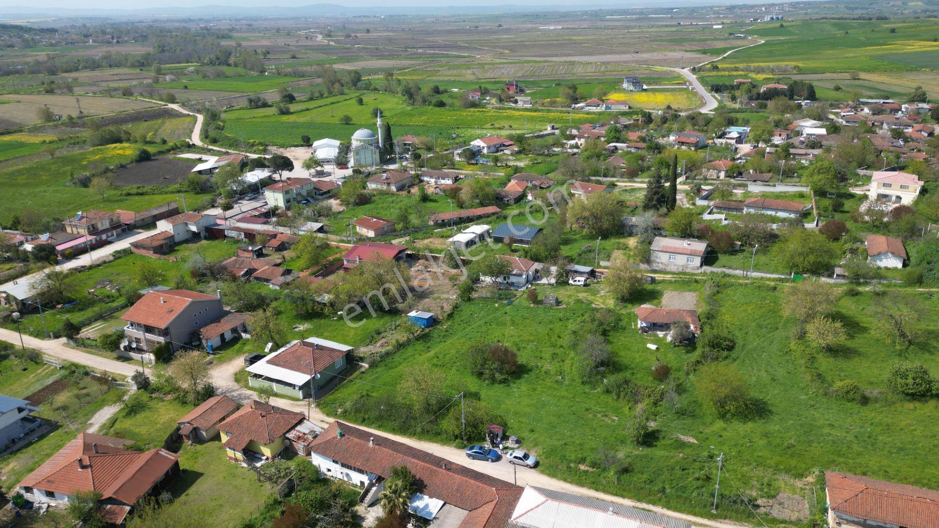 Biga Hacıköy’de 3’e Bölünebilir 1.865 M² Fırsat Arsa