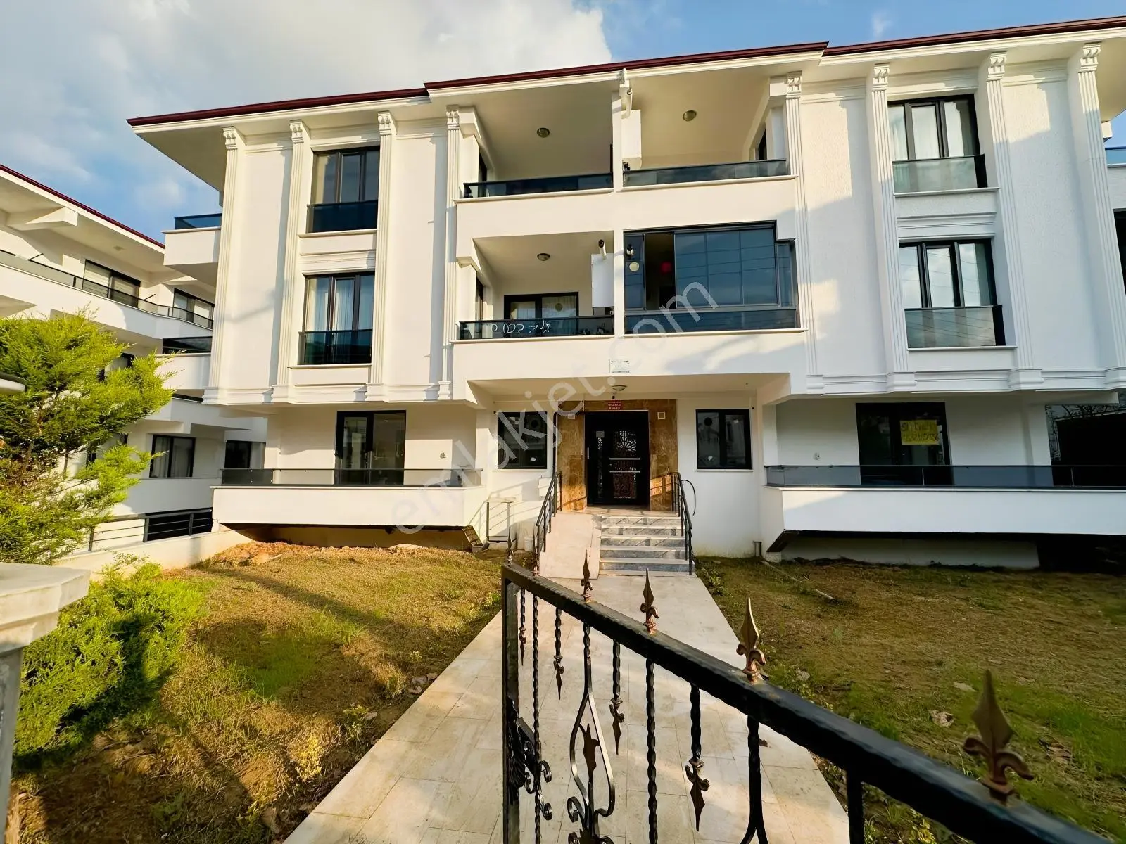 Adnan Mendereste Kiralık Masrafsız 3+1 Daire - Görsel 2