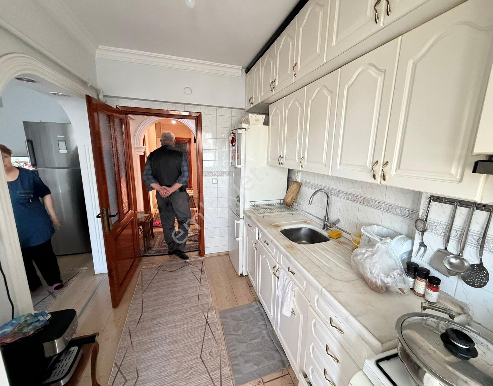 Gop Cadde Üzerinde Kiracısı Hazır 3+1 Daire - Görsel 6