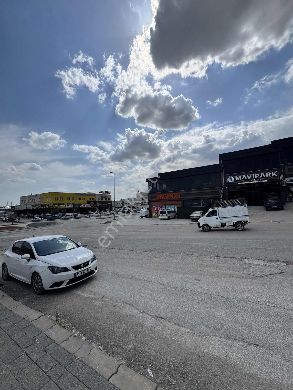 Barondan Aydınlar Ana Cadde Üzeri 220 M2 İşyeri - Görsel 4