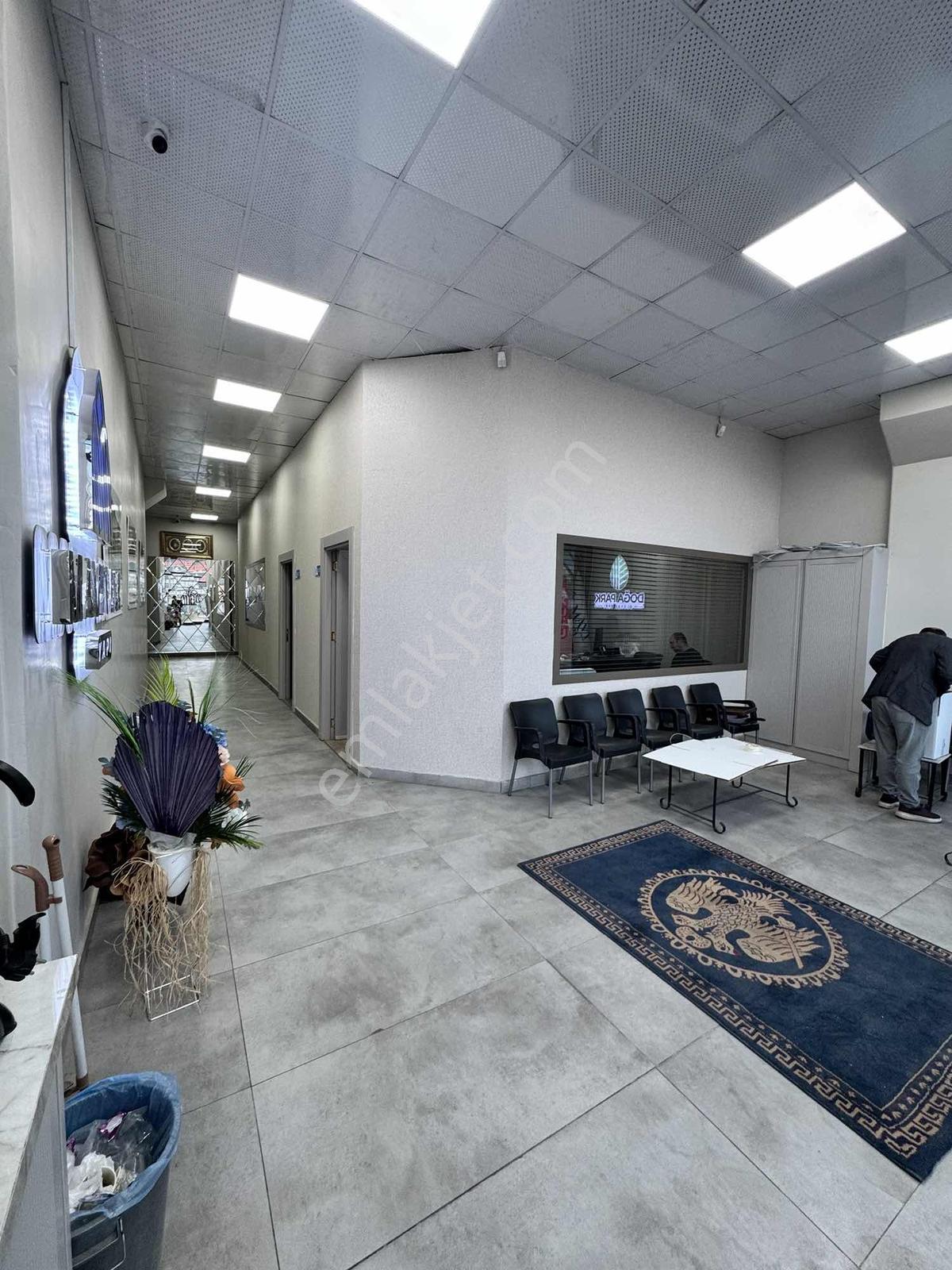 Barondan Aydınlar Ana Cadde Üzeri 220 M2 İşyeri - Görsel 10