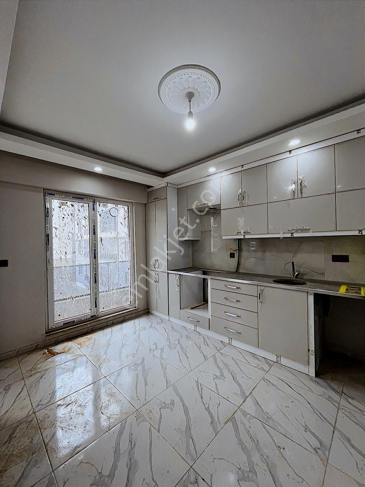 Yeni Deregümünde 3+1 Oturuma Hazır Ara Kat Satılık Daire - Görsel 6