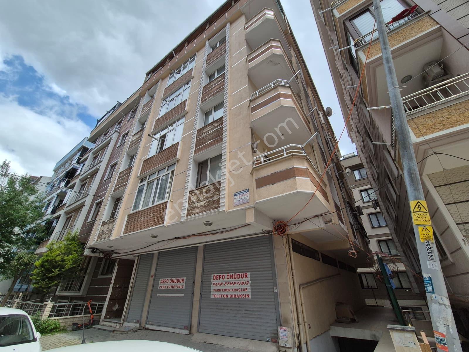 Remax Hedef'ten Avcılar Merkezde Metrobüse Yakın Yatırımlık 2+1