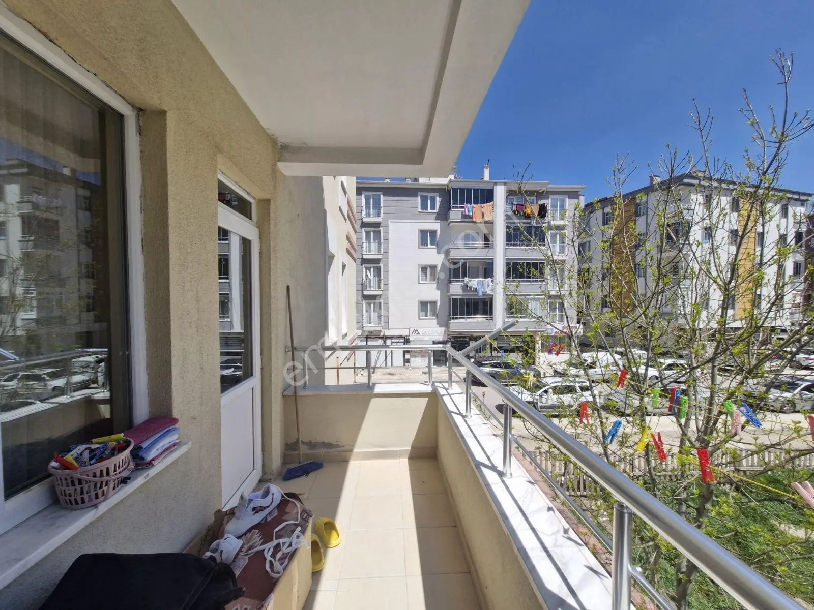 Ulukavak Mahallesi Çiftlik Caddesi Yakınında 3+1 Satılık Daire