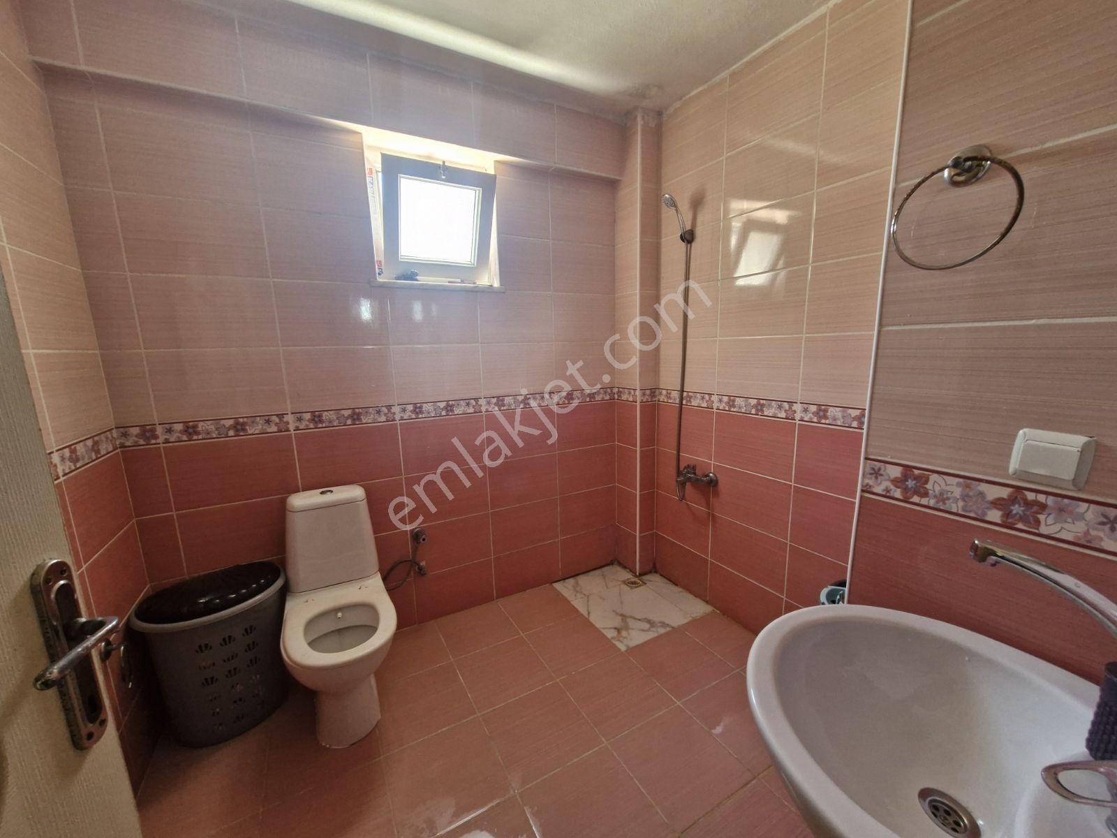 Ulukavak Mahallesi Çiftlik Caddesi Yakınında 3+1 Satılık Daire - Görsel 12