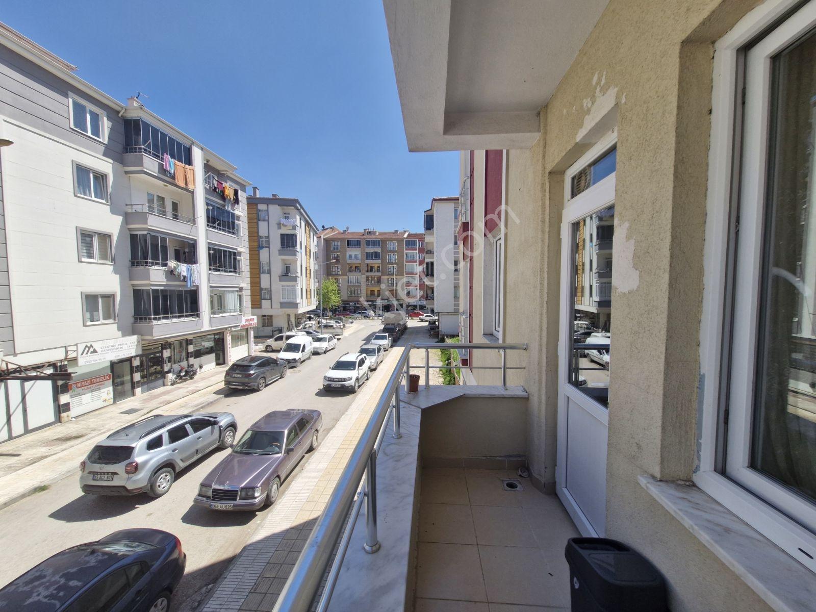 Ulukavak Mahallesi Çiftlik Caddesi Yakınında 3+1 Satılık Daire - Görsel 16