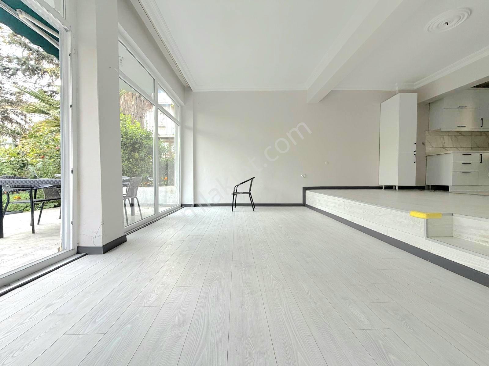 Gürpınarda Denize Yakın Geniş Bahçeli 4+1 Satılık Villa - Görsel 31