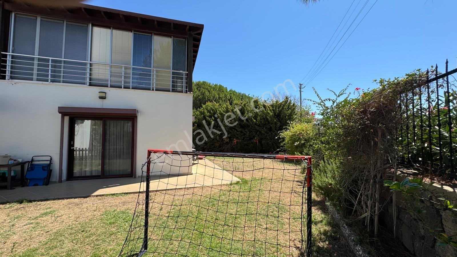 Bağla`da Havuzlu Site İçinde Şömineli 3+1 Lüks Müstakil Villa - Görsel 5