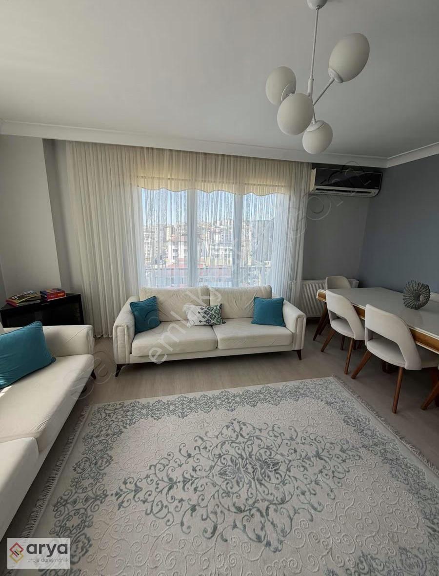 Metroya Yürüme Mesafesinde,manzaralı ,güney Cephe Satılık 2+1 - Görsel 3