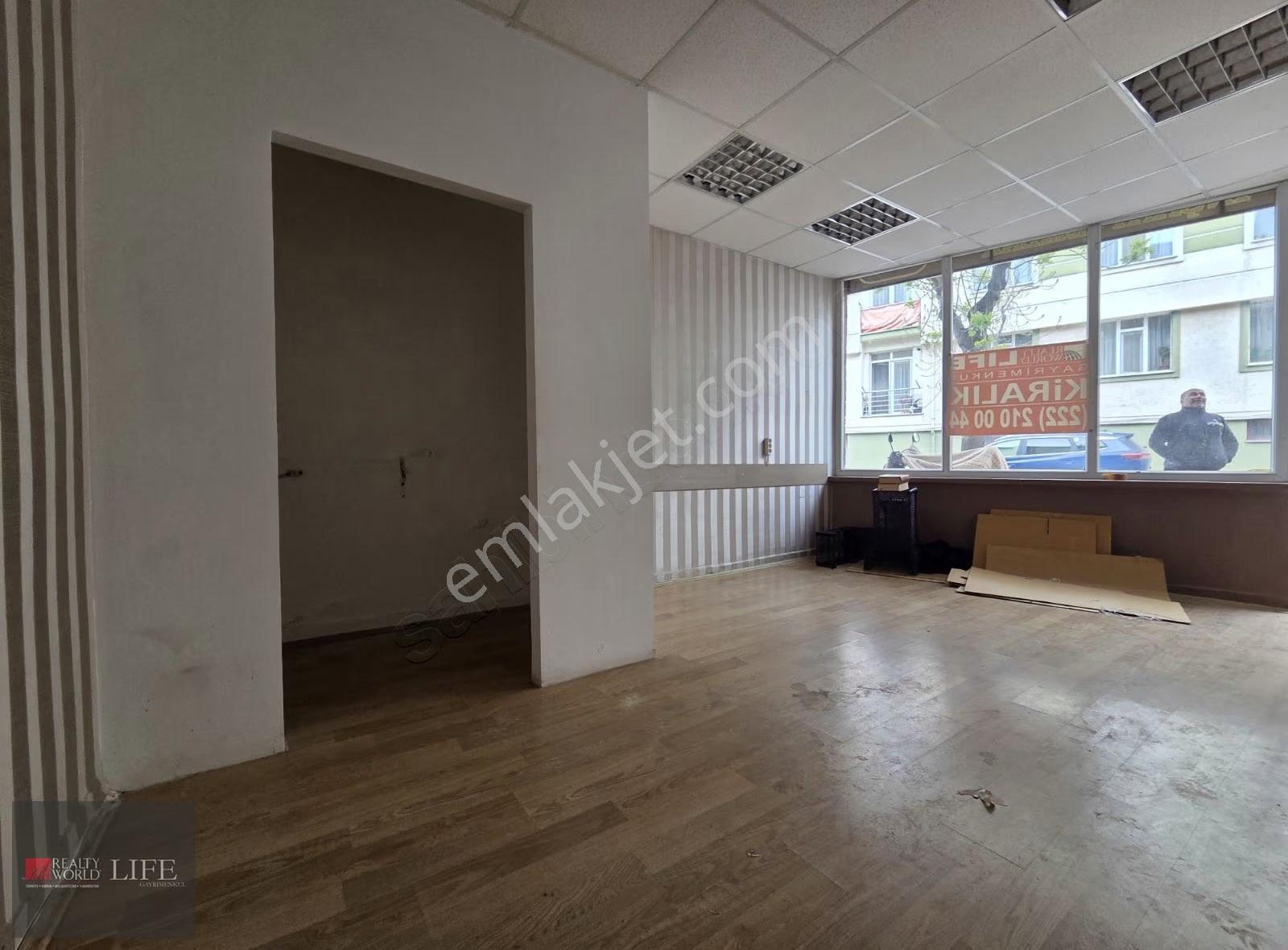 Rw Lıfe // Turgut Reis Caddesinde Kiralık Dükkan - Görsel 4