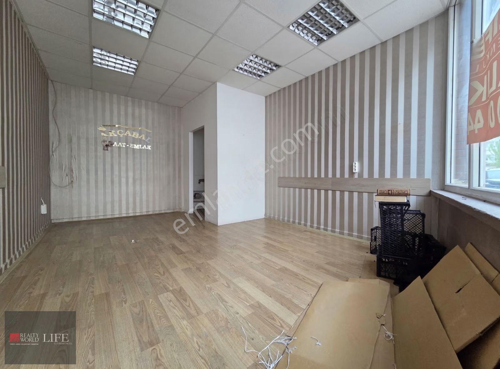 Rw Lıfe // Turgut Reis Caddesinde Kiralık Dükkan - Görsel 7