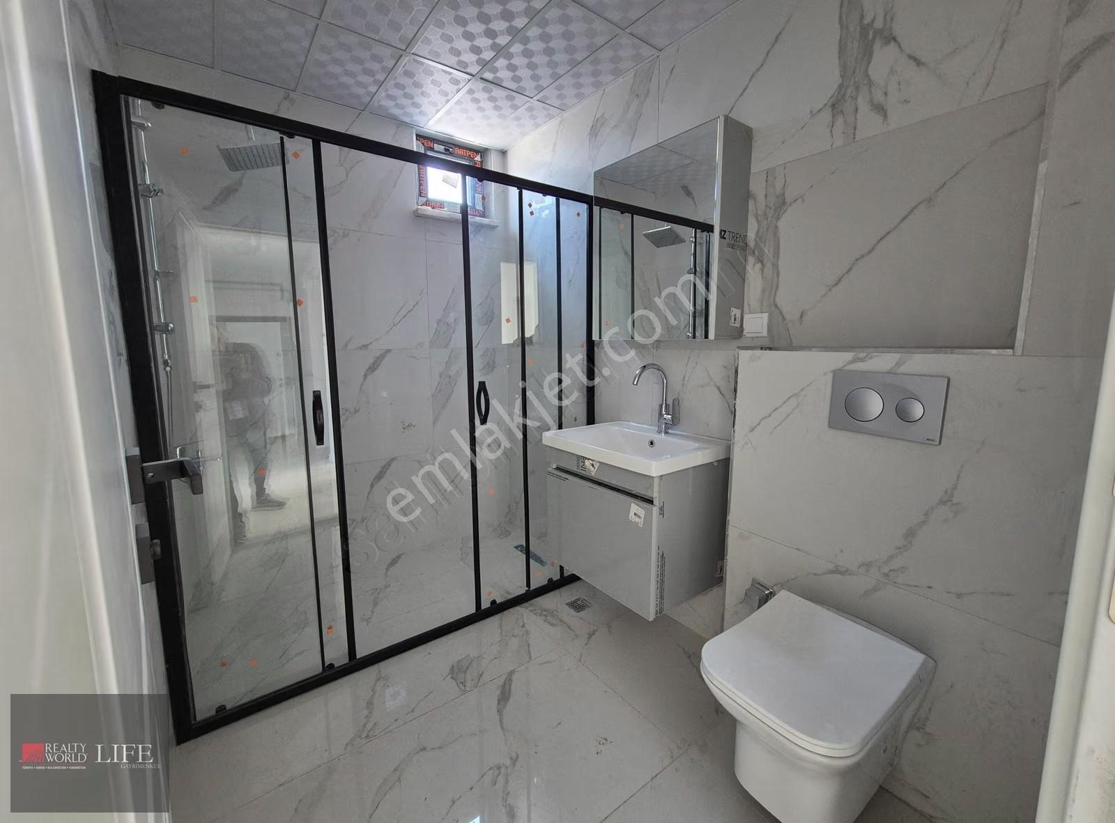 Rw Lıfe // Emek Mh Ormanlı Sk Üzerinde Ara Kat 2+1 Kiralık Daire - Görsel 5