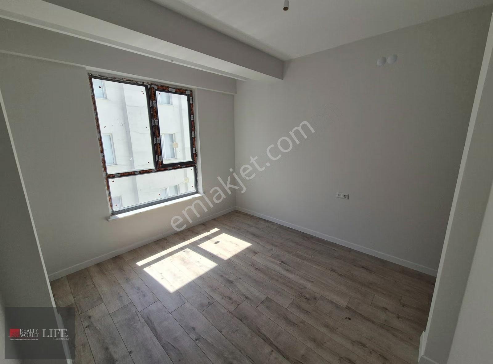 Rw Lıfe // Emek Mh Ormanlı Sk Üzerinde Ara Kat 2+1 Kiralık Daire - Görsel 11