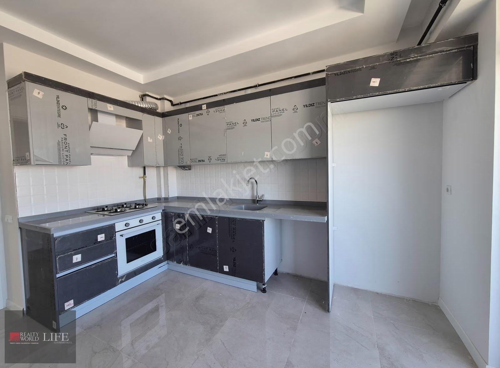 Rw Lıfe // Emek Mh Ormanlı Sk Üzerinde Ara Kat 2+1 Kiralık Daire - Görsel 12
