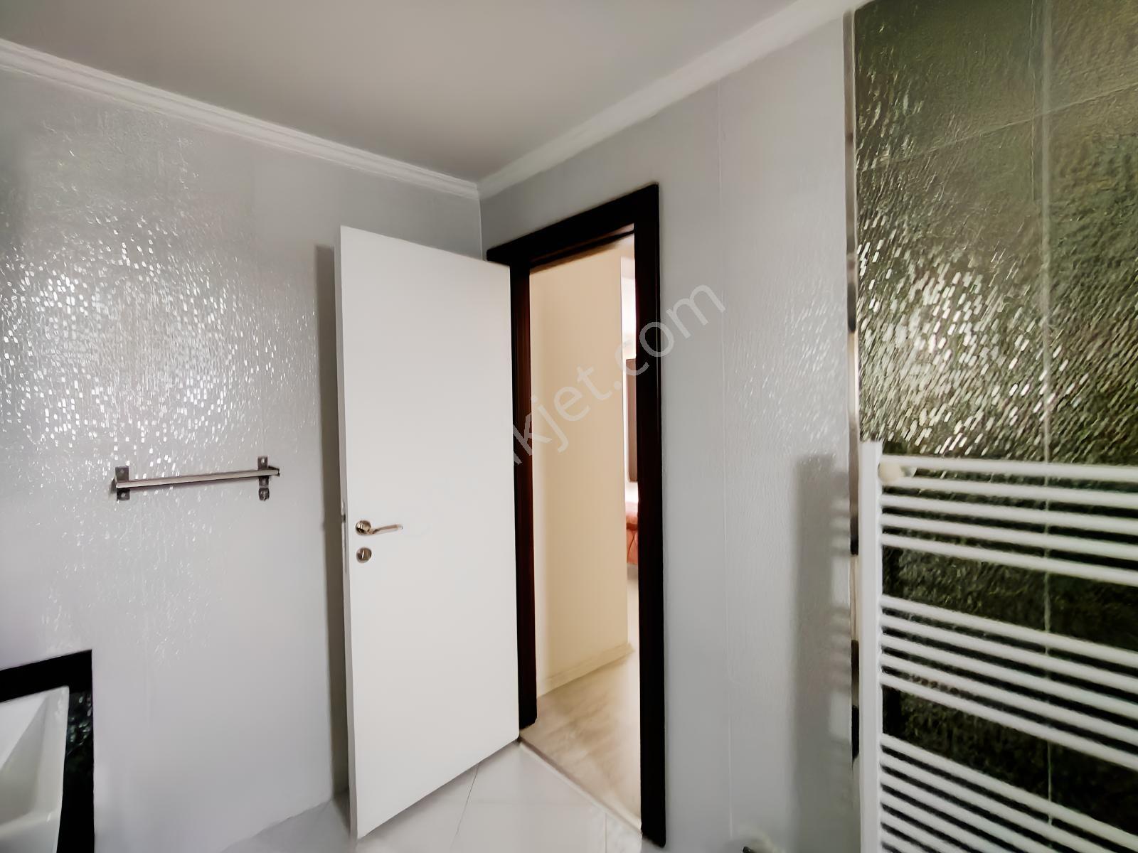 Çankaya Yıldız'da,site İçinde, 1+1, Eşyalı, Kiracısız,satılık - Görsel 13